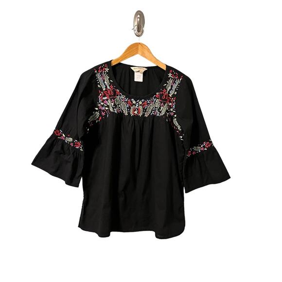 Norm Thompson Embroidered Top Size M Cotton Floral Boho Flutter Sleeve - Picture 1 of 11